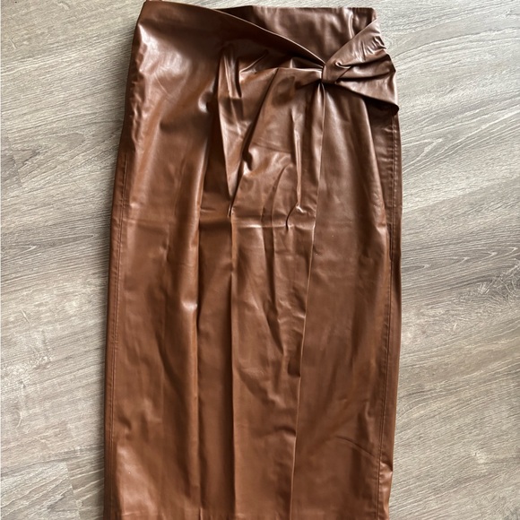 NWT Zara | Brown Midi Faux Leather Skirt - Picture 1 of 3